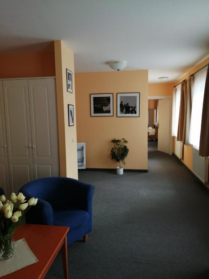 Apartmany Cesky Dvur Mariánské Lázně Exteriör bild